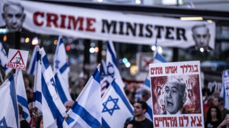 Hundreds of Israelis rally, demanding hostage swap deal, resignation of Premier Netanyahu