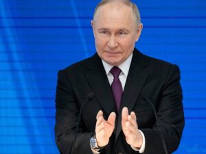 Putin Has Two Options: Fight or Surrender